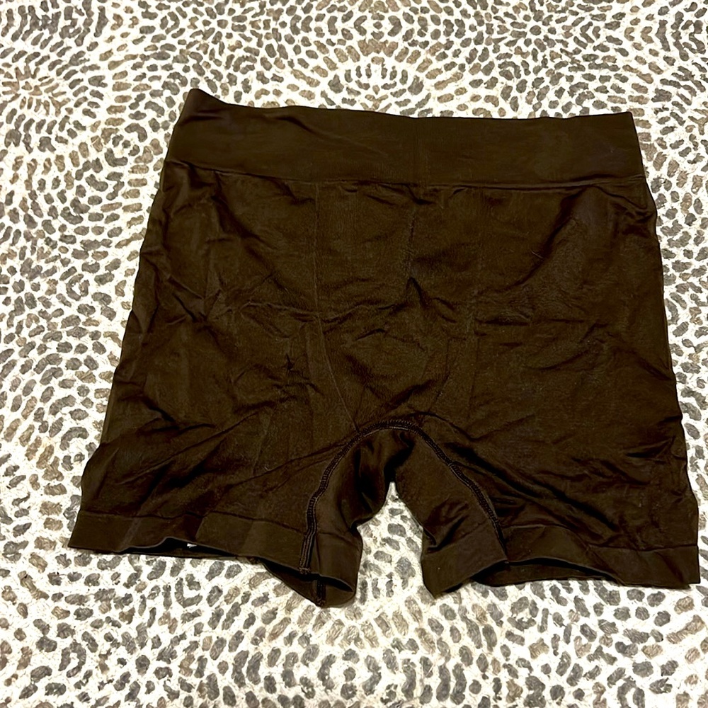 Gymshark dark brown small boxer underwear